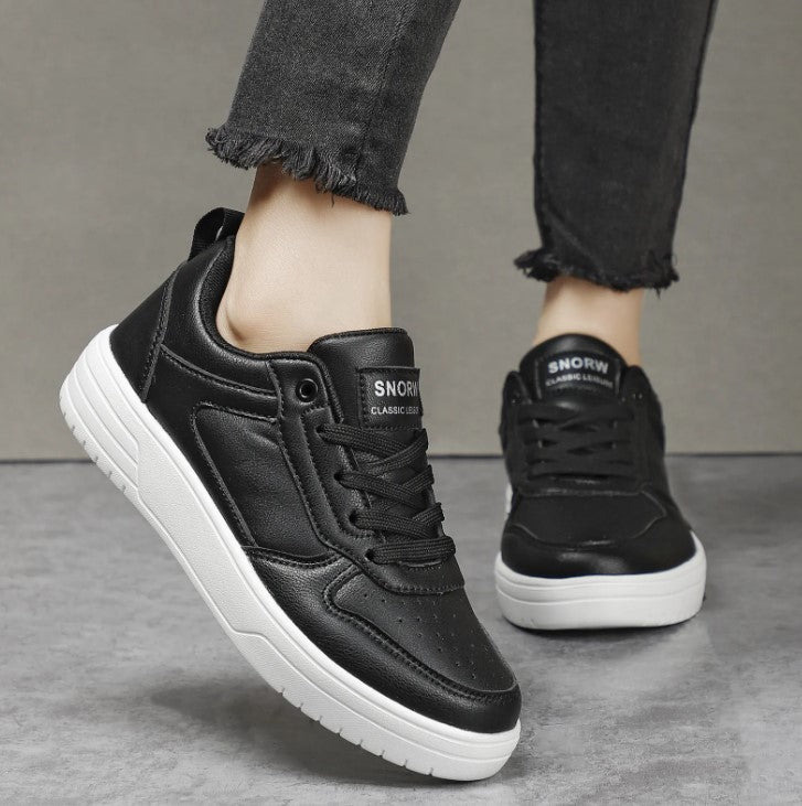Couple’s Pure White Sneakers – Spring & Autumn Casual Shoes for Men and Women